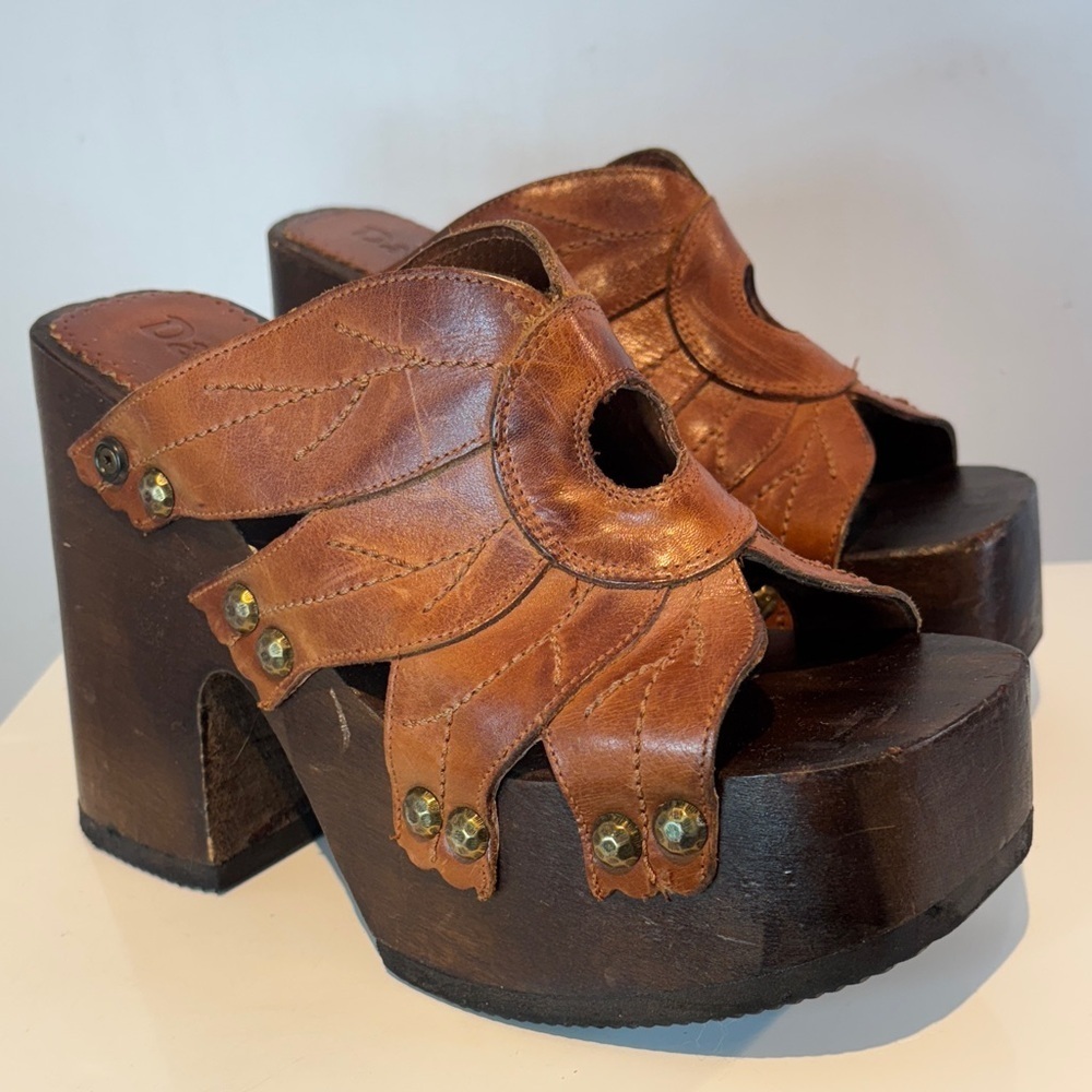 Rare Vintage 90’s El Dante’s leather open toe  platform sandals size EU37